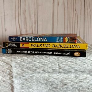 Barcelona Travel Guide - National Geographic- Lonely Planet
